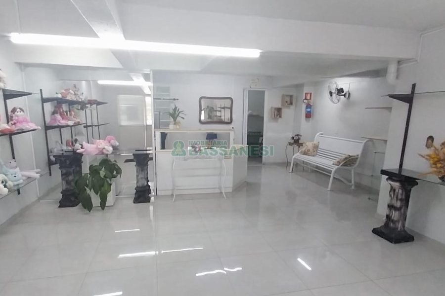 Loja com 74m², no bairro Cruzeiro em Caxias do Sul para Alugar