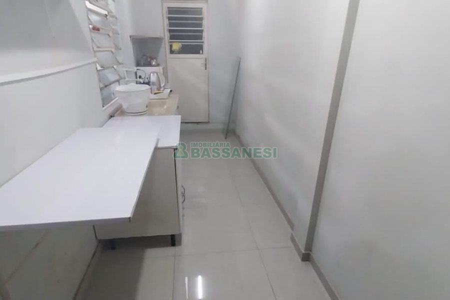 Loja com 74m², no bairro Cruzeiro em Caxias do Sul para Alugar