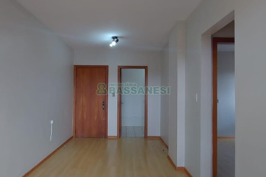 Apartamento com 65m², 2 dormitórios, 1 vaga, no bairro Centro em Caxias do Sul para Alugar