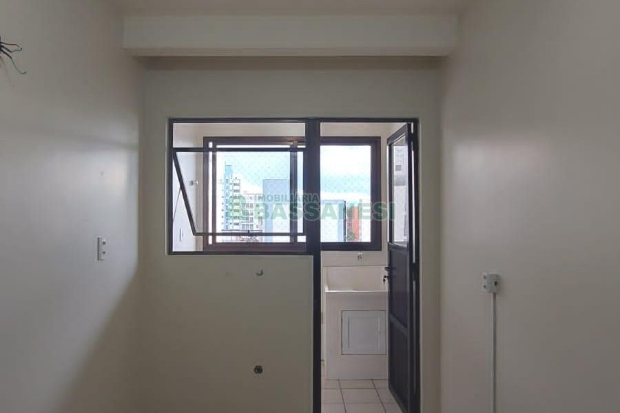Apartamento com 65m², 2 dormitórios, 1 vaga, no bairro Centro em Caxias do Sul para Alugar