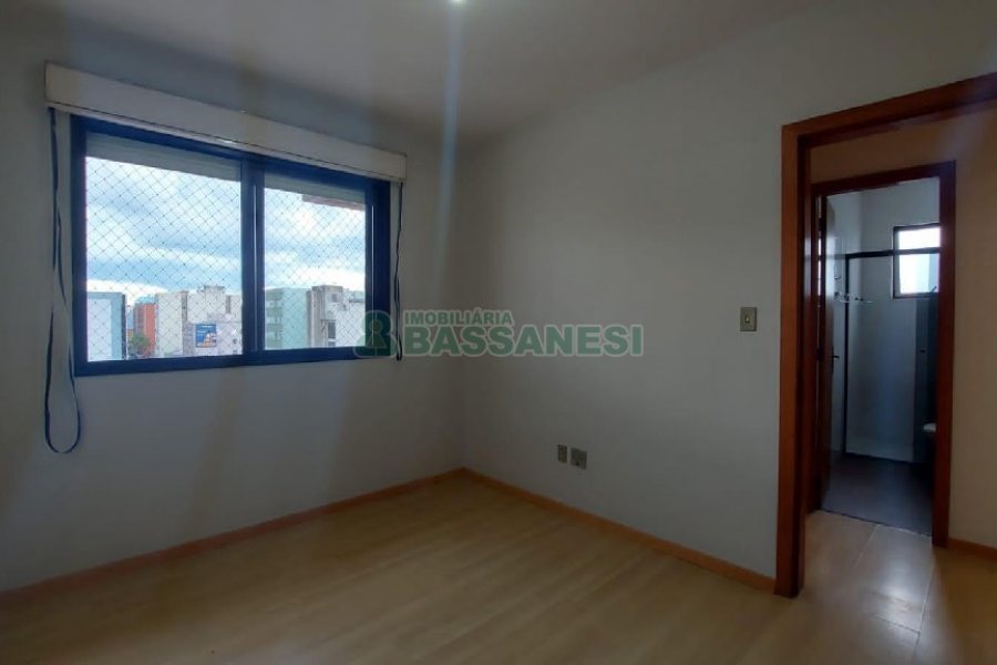 Apartamento com 65m², 2 dormitórios, 1 vaga, no bairro Centro em Caxias do Sul para Alugar