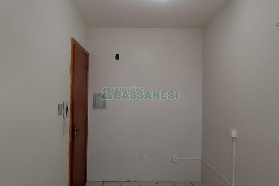 Apartamento com 65m², 2 dormitórios, 1 vaga, no bairro Centro em Caxias do Sul para Alugar