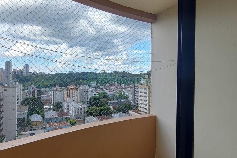 Apartamento com 65m², 2 dormitórios, 1 vaga, no bairro Centro em Caxias do Sul para Alugar