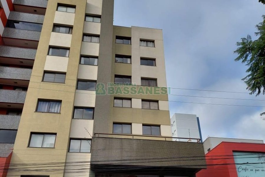Apto Mobiliado com 40m², 1 dormitório, no bairro Centro em Caxias do Sul para Alugar