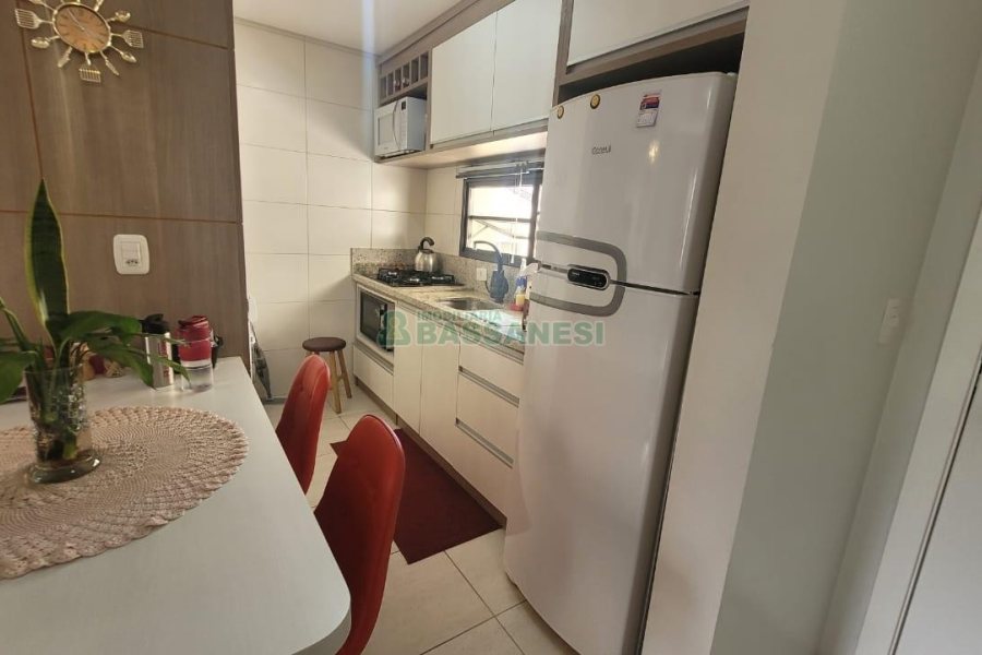 Apto Mobiliado com 40m², 1 dormitório, no bairro Centro em Caxias do Sul para Alugar