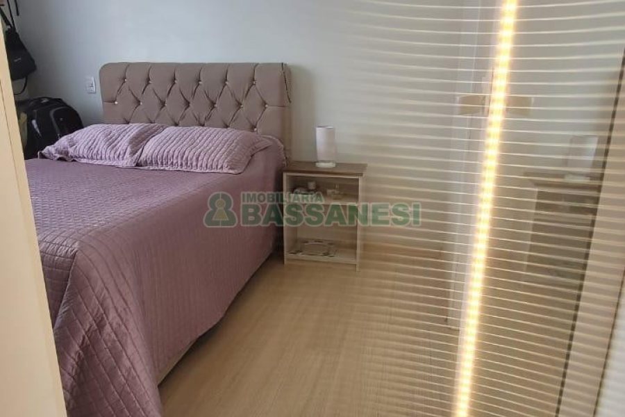 Apto Mobiliado com 40m², 1 dormitório, no bairro Centro em Caxias do Sul para Alugar