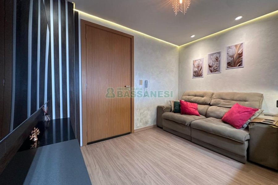 Apartamento com 62m², 2 dormitórios, 1 vaga, no bairro Vila Verde em Caxias do Sul para Comprar