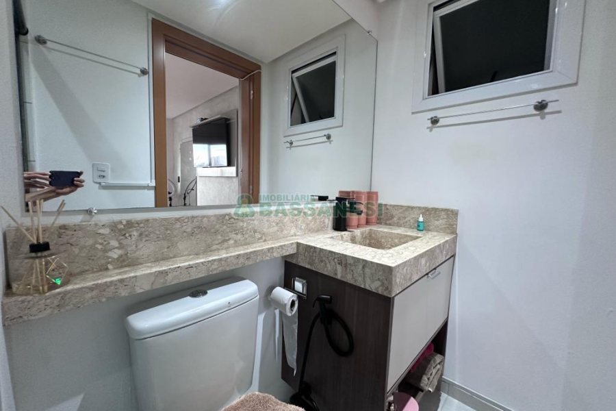 Apartamento com 62m², 2 dormitórios, 1 vaga, no bairro Vila Verde em Caxias do Sul para Comprar