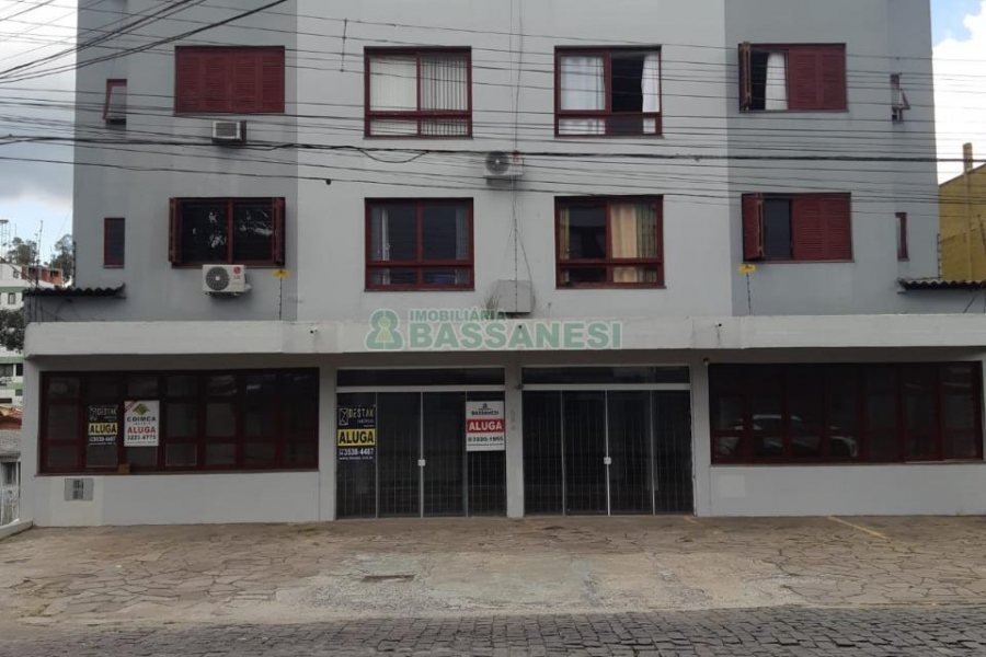 Apartamento com 78m², 2 dormitórios, 1 vaga, no bairro Medianeira em Caxias do Sul para Comprar