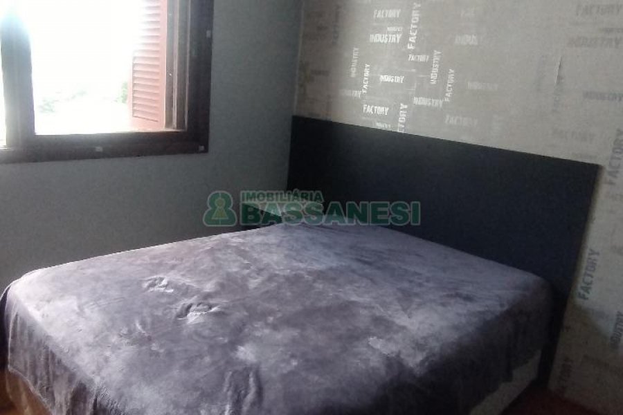 Apartamento com 78m², 2 dormitórios, 1 vaga, no bairro Medianeira em Caxias do Sul para Comprar