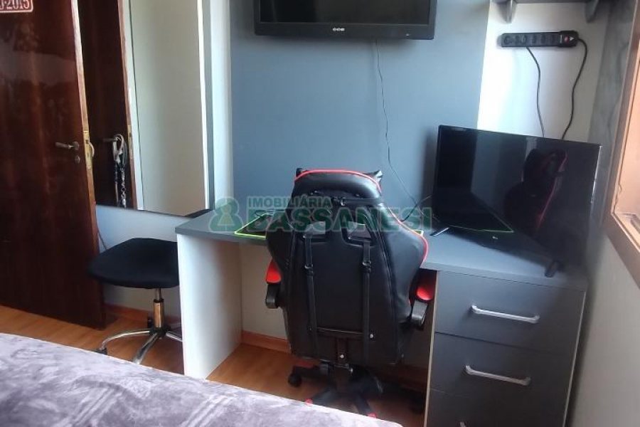 Apartamento com 78m², 2 dormitórios, 1 vaga, no bairro Medianeira em Caxias do Sul para Comprar