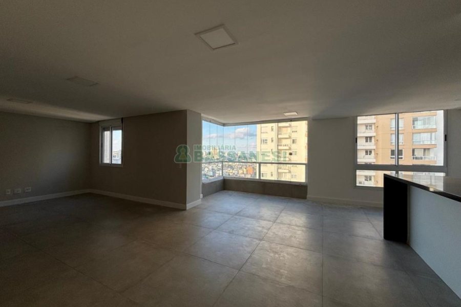 Apartamento com 142m², 3 dormitórios, 2 vagas, no bairro Cristo Redentor em Caxias do Sul para Alugar