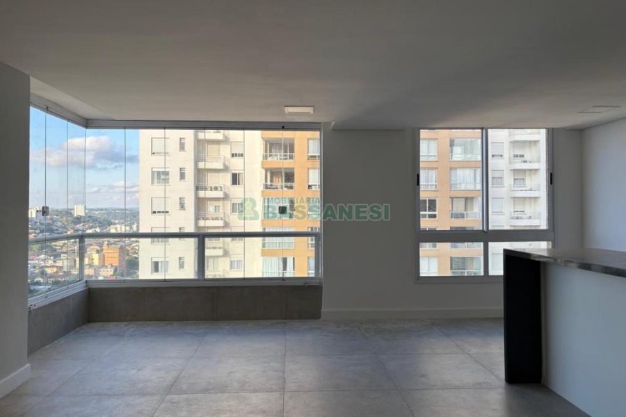 Apartamento com 142m², 3 dormitórios, 2 vagas, no bairro Cristo Redentor em Caxias do Sul para Alugar