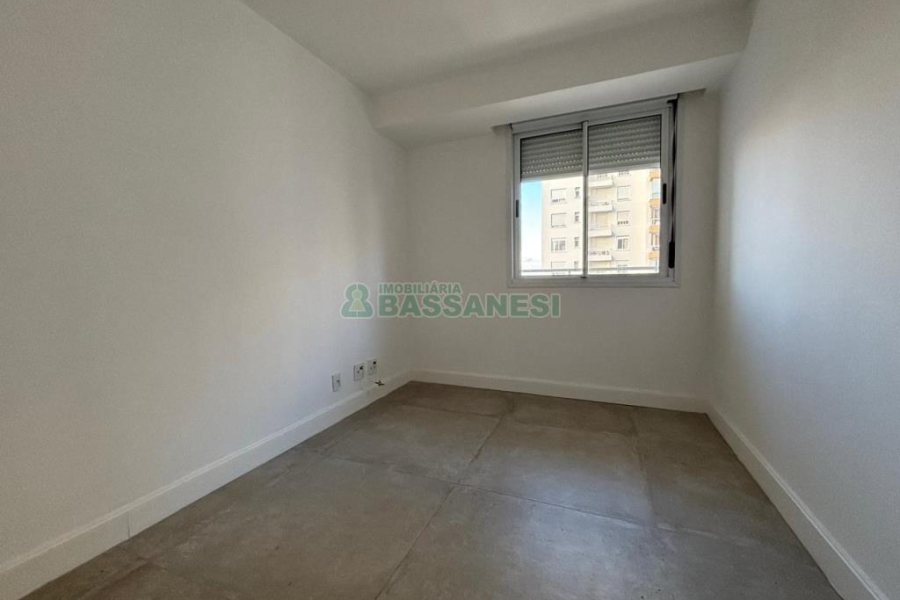 Apartamento com 142m², 3 dormitórios, 2 vagas, no bairro Cristo Redentor em Caxias do Sul para Alugar