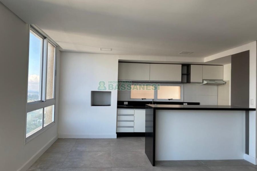 Apartamento com 142m², 3 dormitórios, 2 vagas, no bairro Cristo Redentor em Caxias do Sul para Alugar