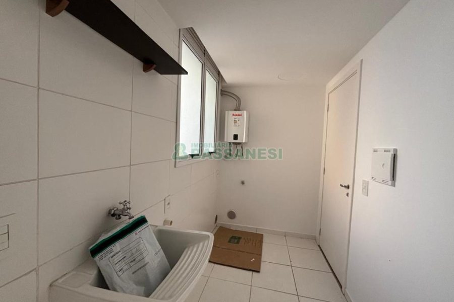 Apartamento com 142m², 3 dormitórios, 2 vagas, no bairro Cristo Redentor em Caxias do Sul para Alugar