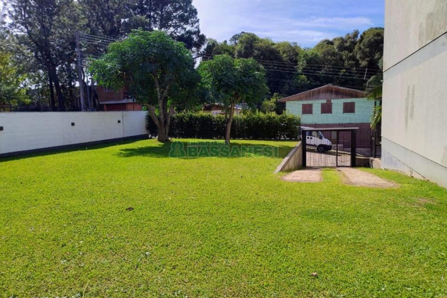 Sobrado com 182m², 3 dormitórios, 2 vagas, no bairro De Lazzer em Caxias do Sul para Comprar
