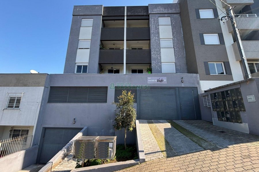Apartamento com 59m², 2 dormitórios, 1 vaga, no bairro Vinhedos em Caxias do Sul para Alugar
