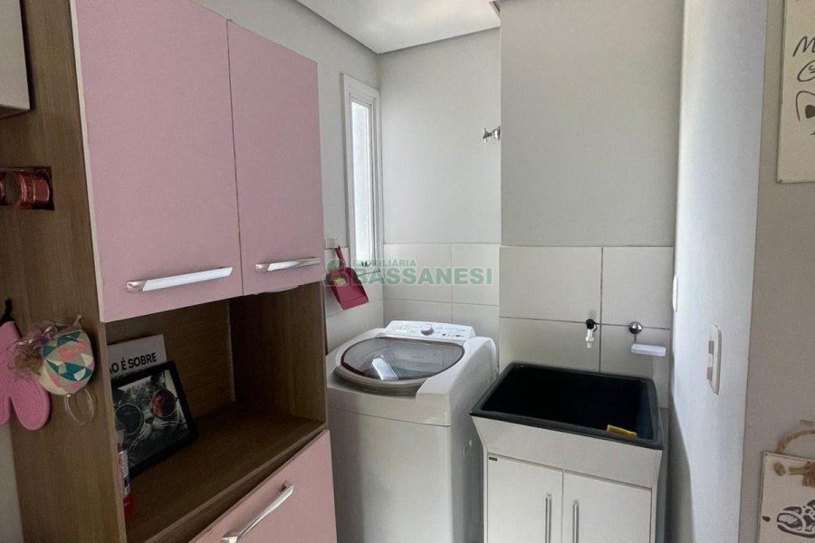 Apartamento com 59m², 2 dormitórios, 1 vaga, no bairro Vinhedos em Caxias do Sul para Alugar