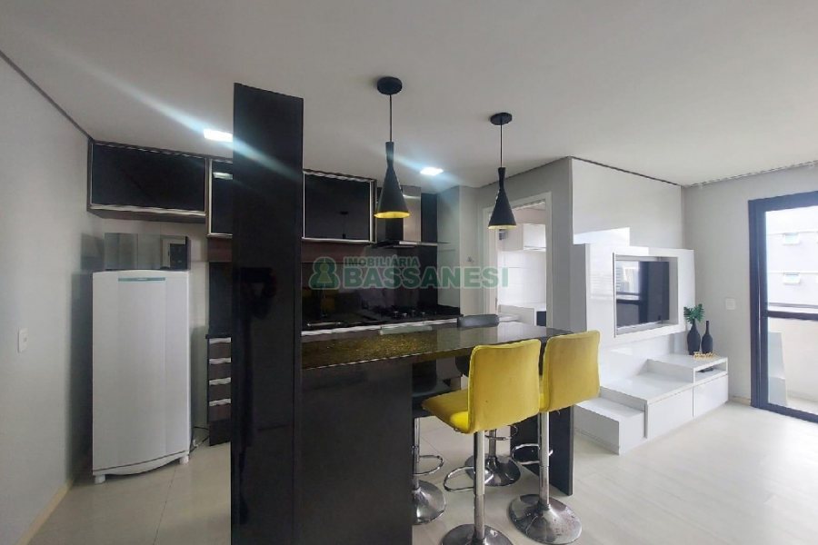 Apto Mobiliado com 58m², 1 dormitório, 1 vaga, no bairro Villagio Iguatemi em Caxias do Sul para Alugar