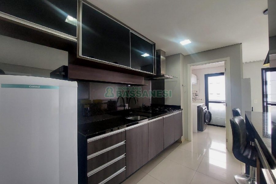 Apto Mobiliado com 58m², 1 dormitório, 1 vaga, no bairro Villagio Iguatemi em Caxias do Sul para Alugar