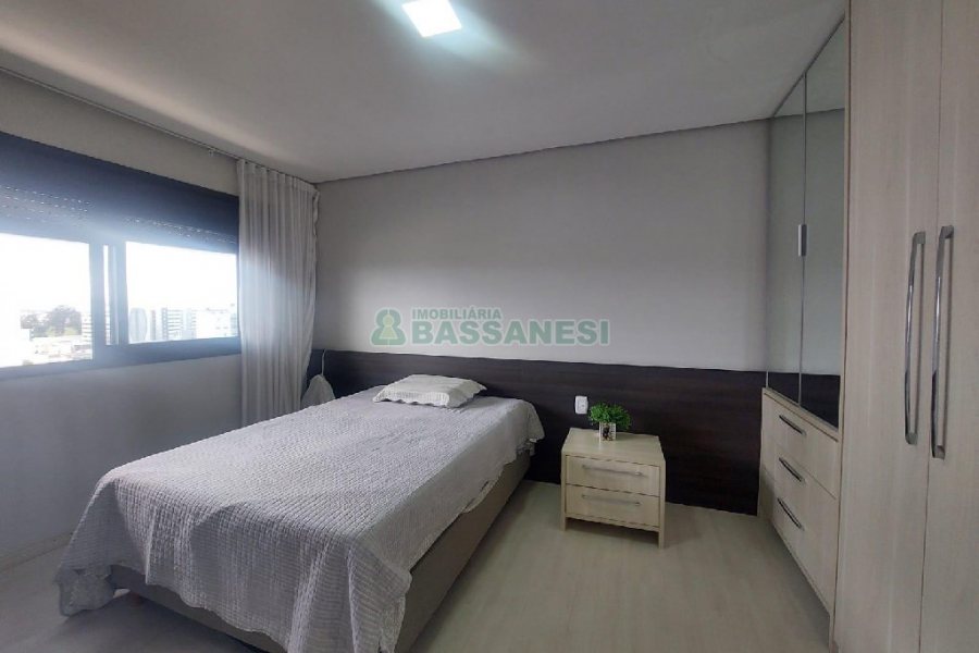 Apto Mobiliado com 58m², 1 dormitório, 1 vaga, no bairro Villagio Iguatemi em Caxias do Sul para Alugar