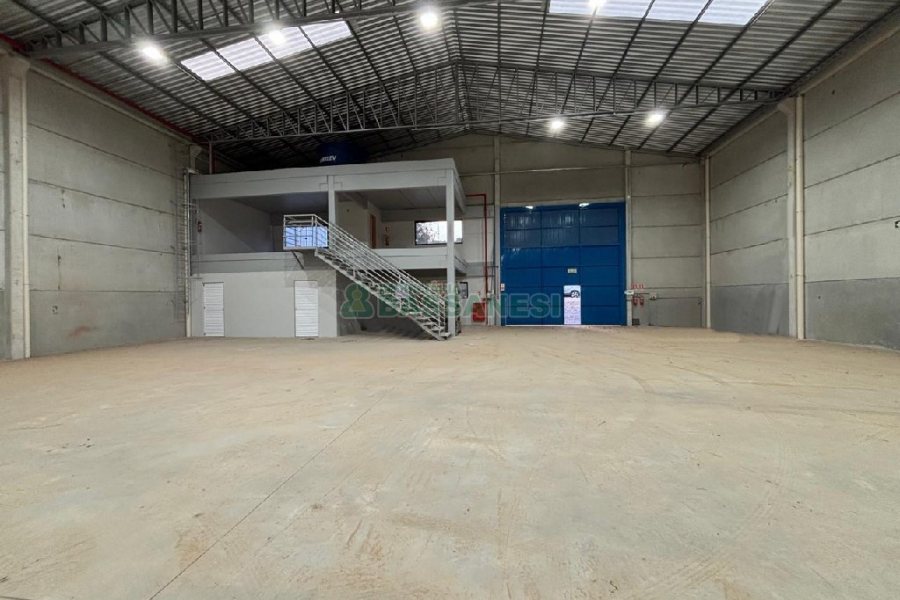 Pavilhão com 1100m², no bairro Fazenda Souza em Caxias do Sul para Alugar