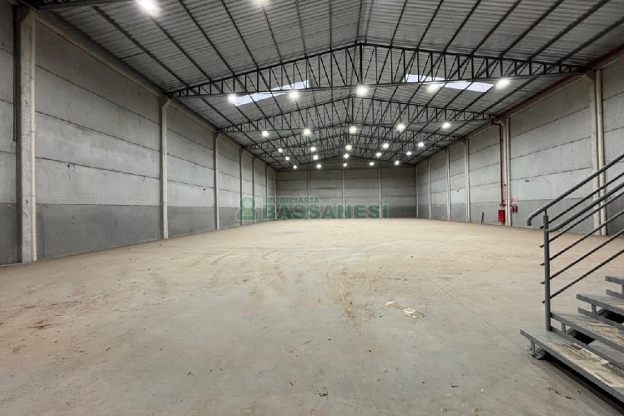 Pavilhão com 1100m², no bairro Fazenda Souza em Caxias do Sul para Alugar