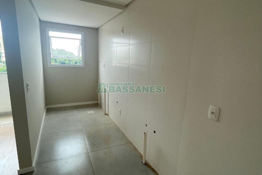 Apartamento com 66m², 2 dormitórios, no bairro Rio Branco em Caxias do Sul para Comprar
