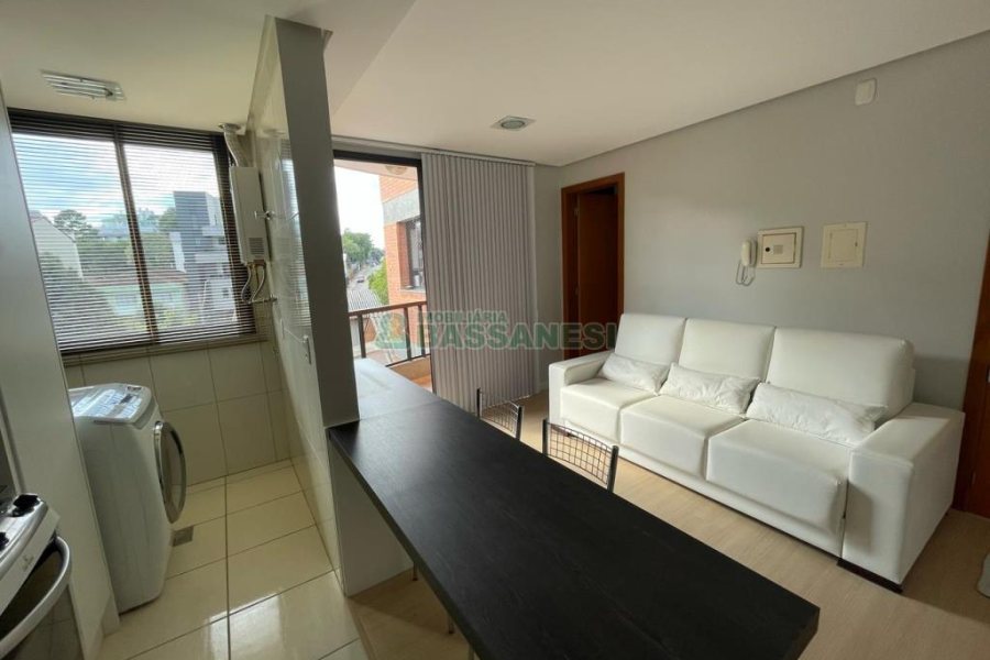 Apartamento com 40m², 1 dormitório, 1 vaga, no bairro Pio X em Caxias do Sul para Comprar