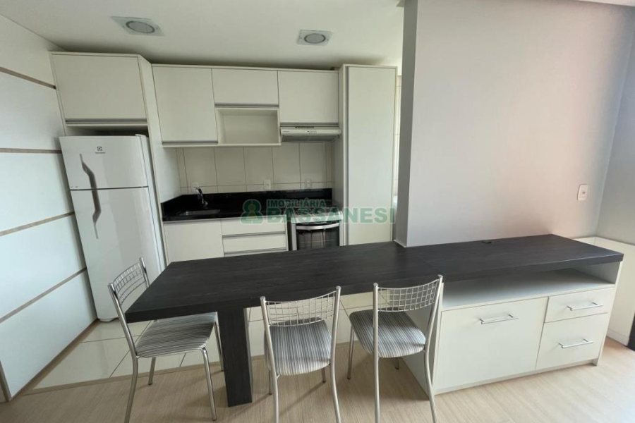 Apartamento com 40m², 1 dormitório, 1 vaga, no bairro Pio X em Caxias do Sul para Comprar