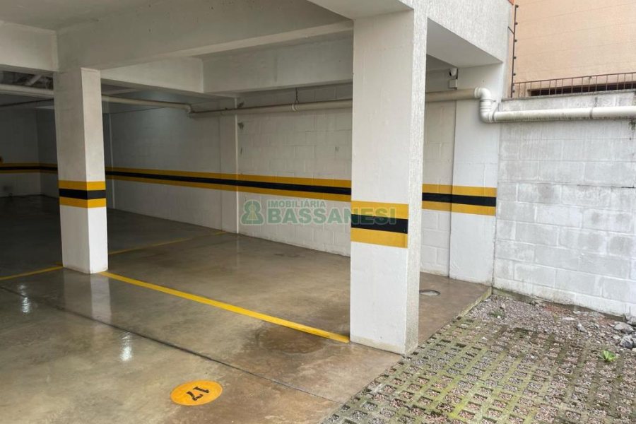 Apartamento com 40m², 1 dormitório, 1 vaga, no bairro Pio X em Caxias do Sul para Comprar