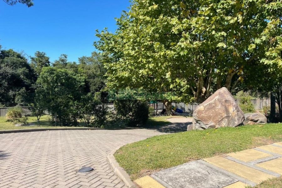 Terreno com 700m², no bairro Pedancino em Caxias do Sul para Comprar