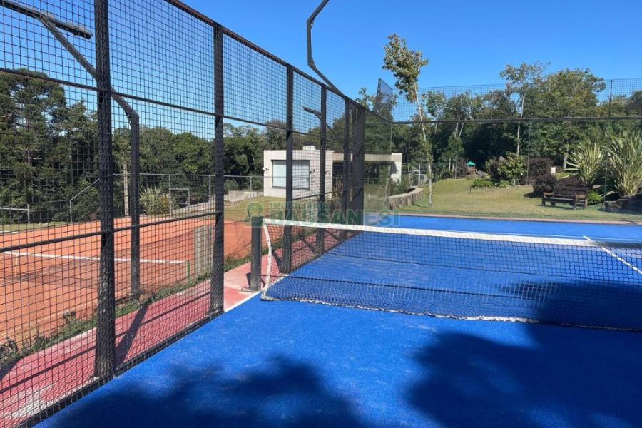 Terreno com 700m², no bairro Pedancino em Caxias do Sul para Comprar