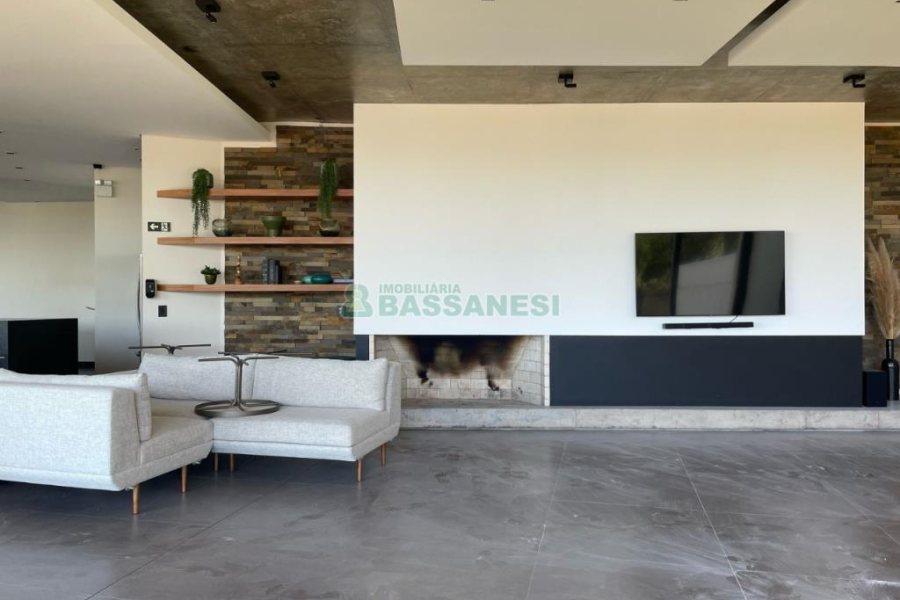 Terreno com 700m², no bairro Pedancino em Caxias do Sul para Comprar