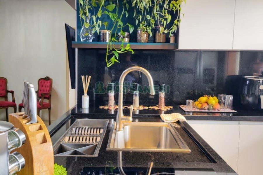 Apto/Cobertura com 180m², 3 dormitórios, 2 vagas, no bairro Kayser em Caxias do Sul para Alugar