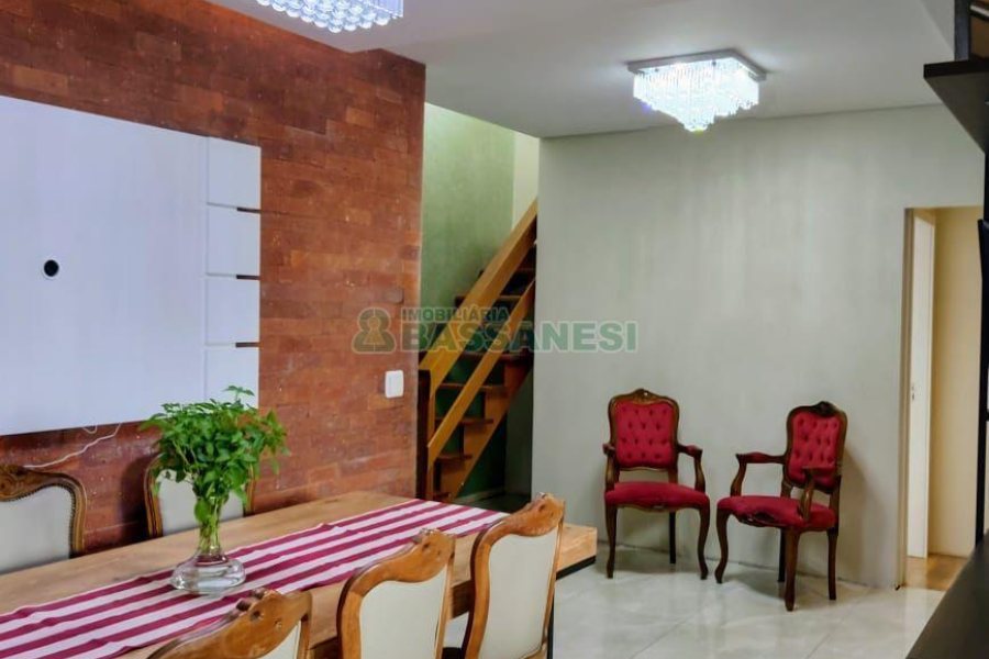 Apto/Cobertura com 180m², 3 dormitórios, 2 vagas, no bairro Kayser em Caxias do Sul para Alugar