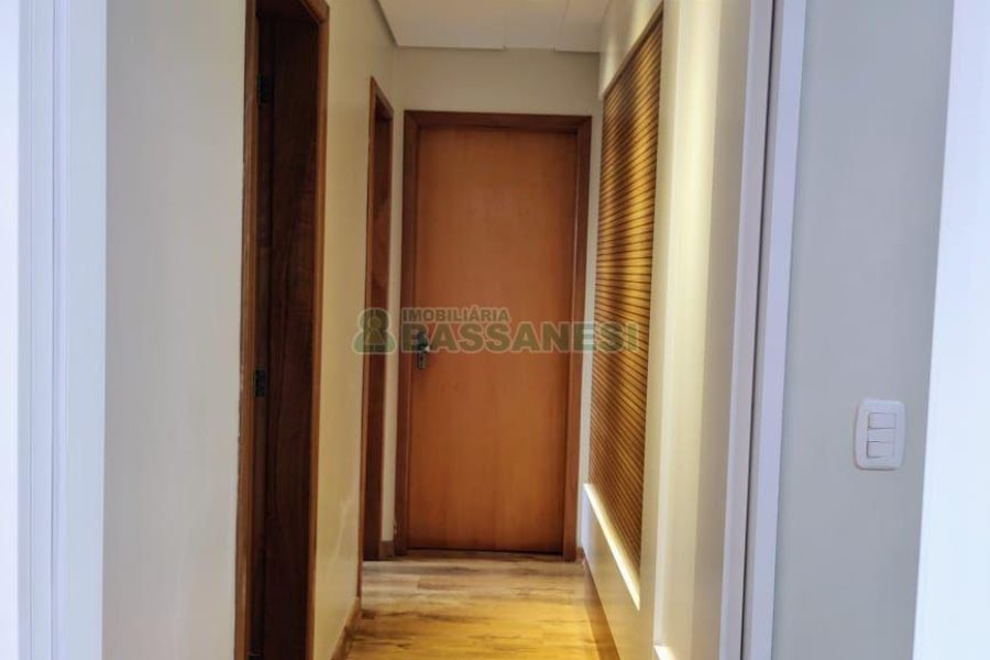 Apto/Cobertura com 180m², 3 dormitórios, 2 vagas, no bairro Kayser em Caxias do Sul para Alugar