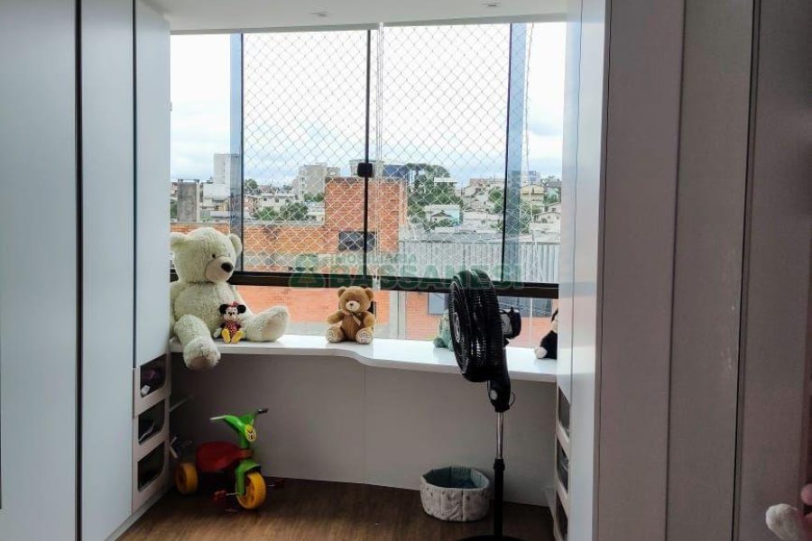 Apto/Cobertura com 180m², 3 dormitórios, 2 vagas, no bairro Kayser em Caxias do Sul para Alugar