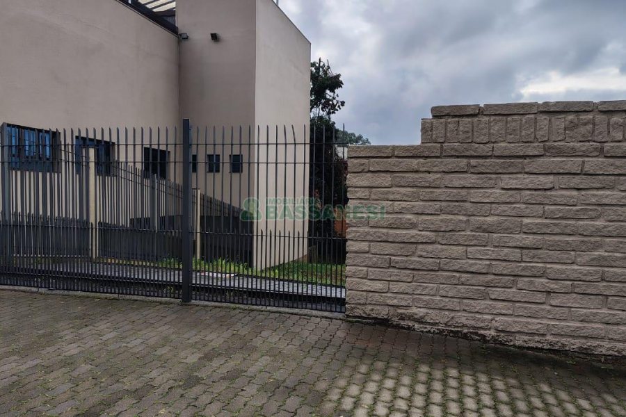 Terreno com 451m², no bairro Jardim América em Caxias do Sul para Comprar