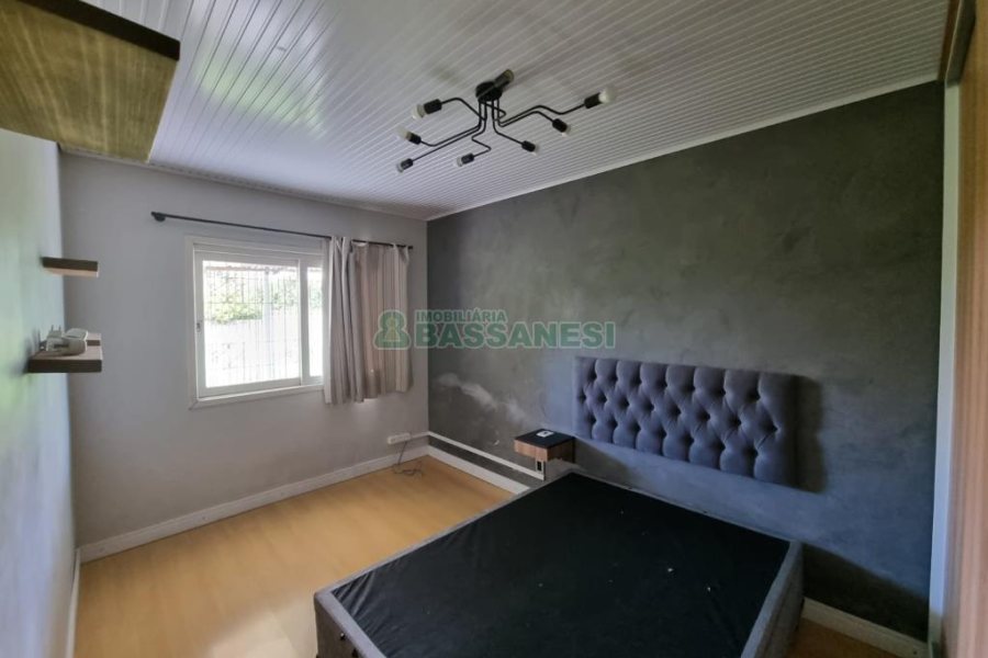 Casa com 250m², 3 dormitórios, 2 vagas, no bairro Bela Vista em Caxias do Sul para Comprar