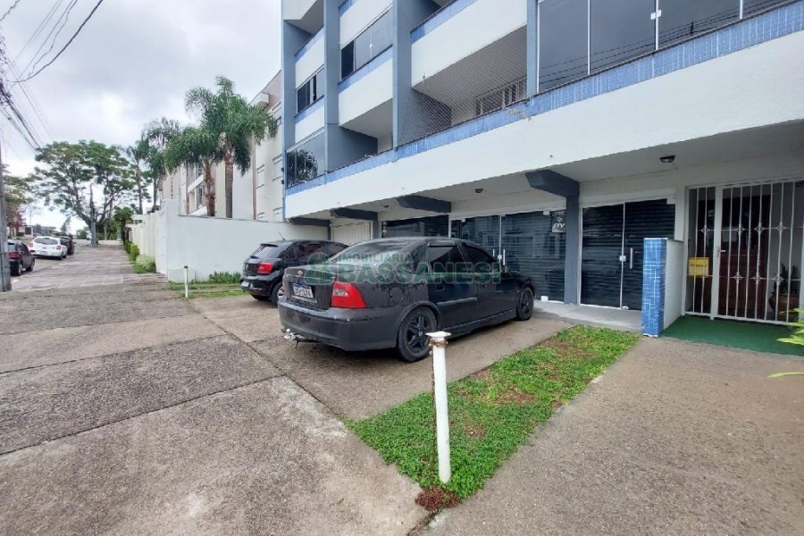 Loja com 213m², no bairro Cinqüentenário em Caxias do Sul para Alugar