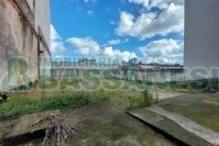 Terreno com 198m², no bairro Centro em Caxias do Sul para Alugar