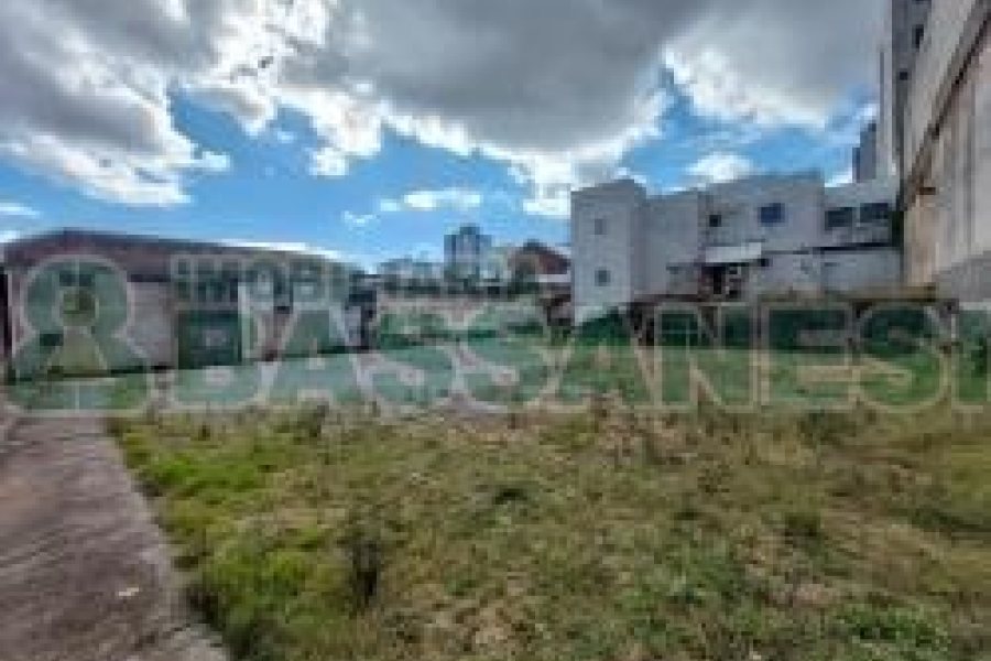 Terreno com 198m², no bairro Centro em Caxias do Sul para Alugar