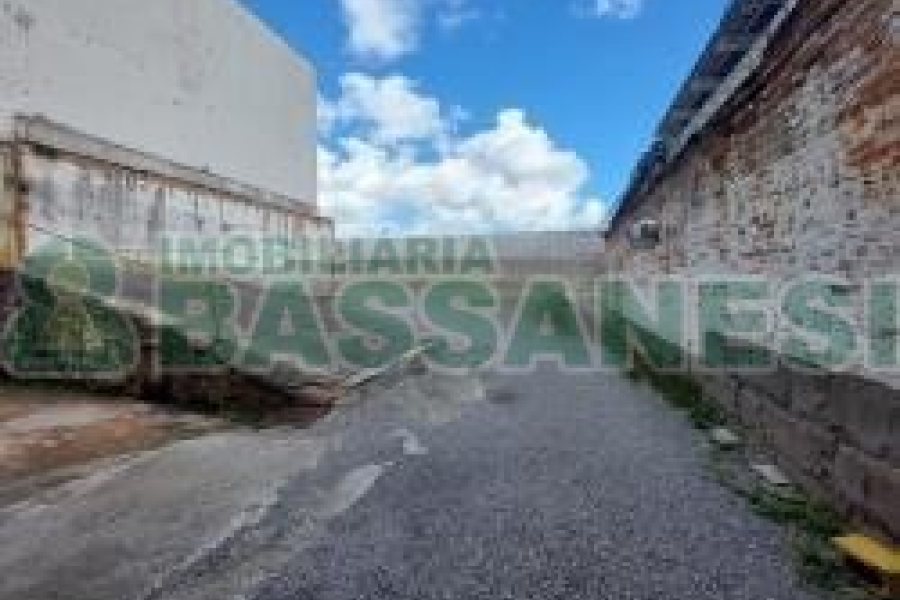 Terreno com 198m², no bairro Centro em Caxias do Sul para Alugar