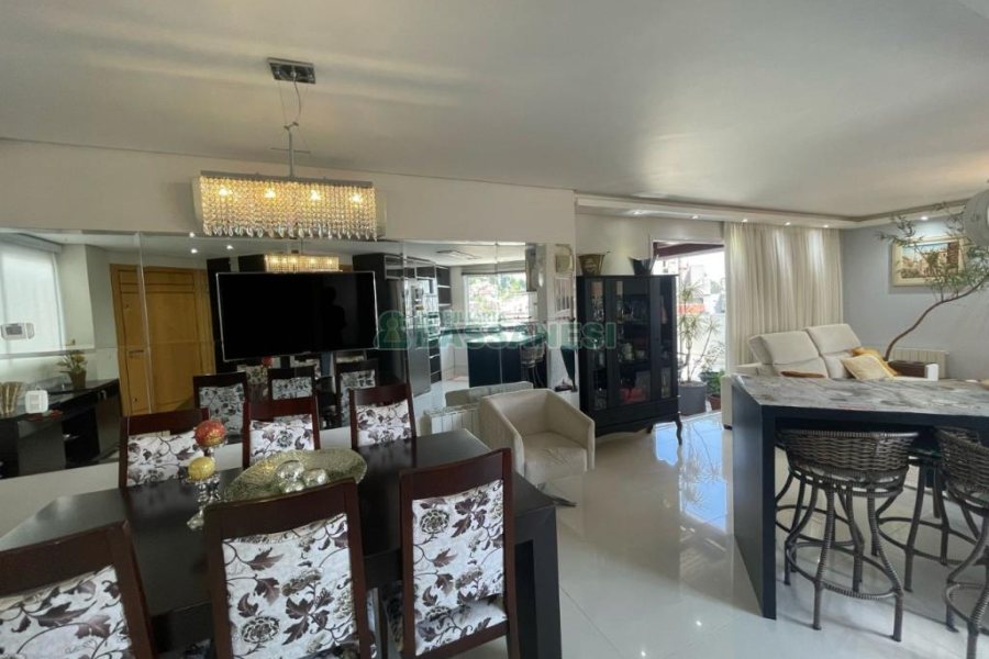 Apto/Cobertura com 150m², 3 dormitórios, 3 vagas, no bairro Cruzeiro em Caxias do Sul para Comprar