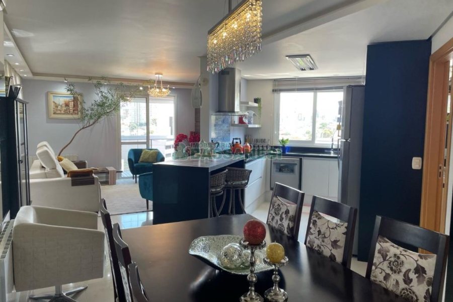 Apto/Cobertura com 150m², 3 dormitórios, 3 vagas, no bairro Cruzeiro em Caxias do Sul para Comprar