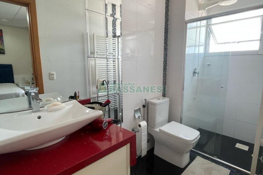 Apto/Cobertura com 150m², 3 dormitórios, 3 vagas, no bairro Cruzeiro em Caxias do Sul para Comprar