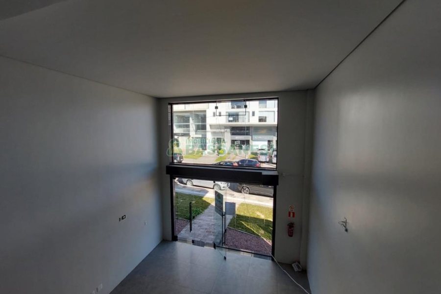 Loja com 92m², 2 vagas, no bairro Bela Vista em Caxias do Sul para Alugar