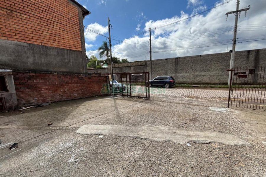 Pavilhão com 330m², no bairro Esplanada em Caxias do Sul para Alugar